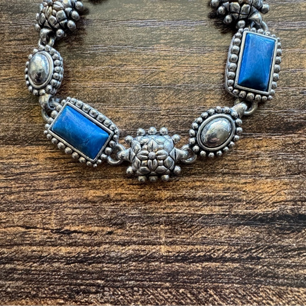Elegant Silver Plate and Blue Women's Bracelet 7.5” - Picture 4 of 7